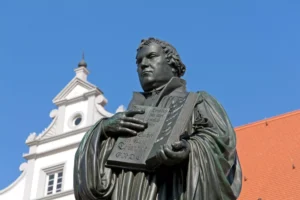 Martin Luther statue - he encouraged marriage